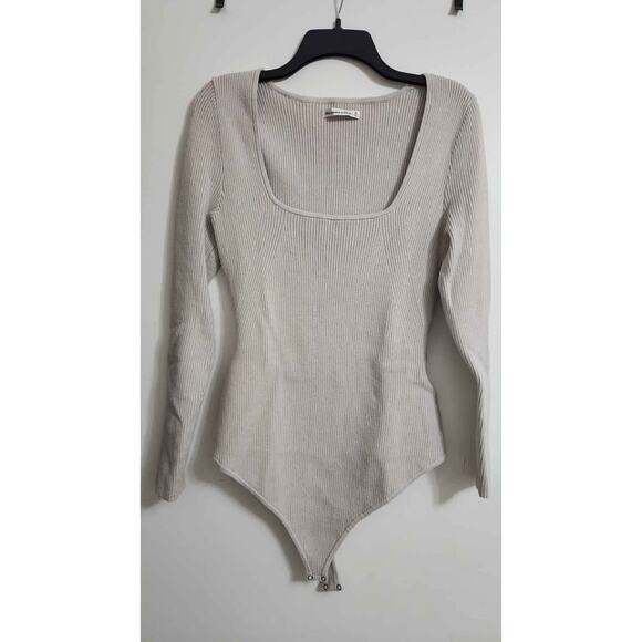 Brand New Abercrombie & Fitch Bodysuit Size XL. - Picture 1 of 4